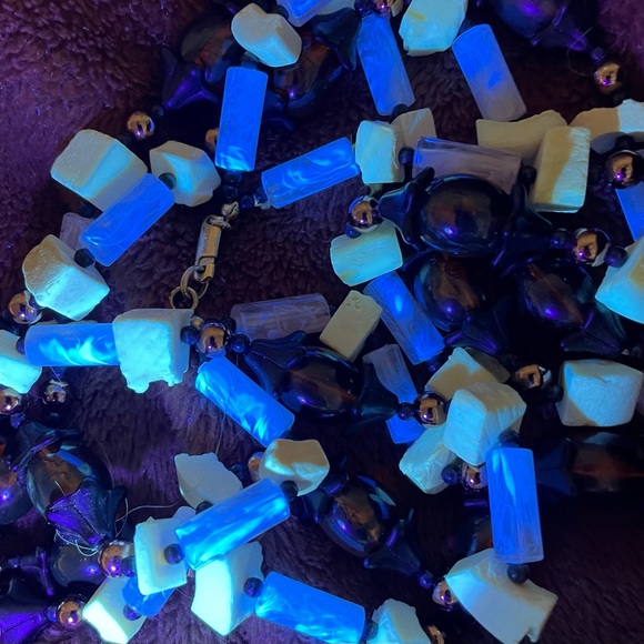 Dauplaise Vintage Statement Pendant. - Picture 8 of 8